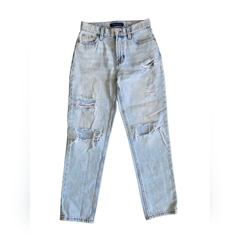 Aeropostale Light Wash Distressed Mom Jeans 0